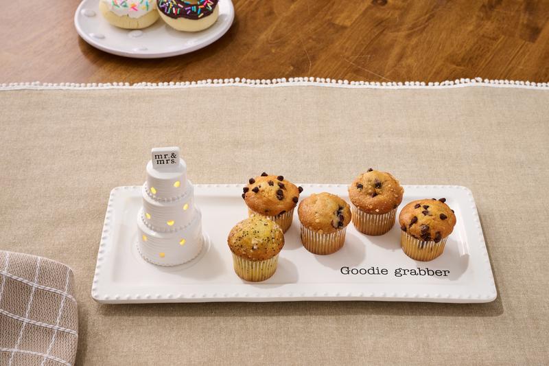 Wedding Cake Light-Up Sitter