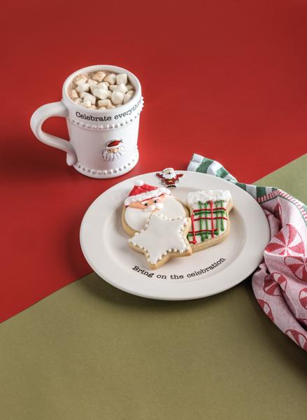 Simply Charming Holiday Plate Set