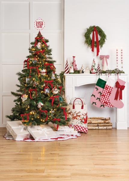 Metal Bow Stocking Holder